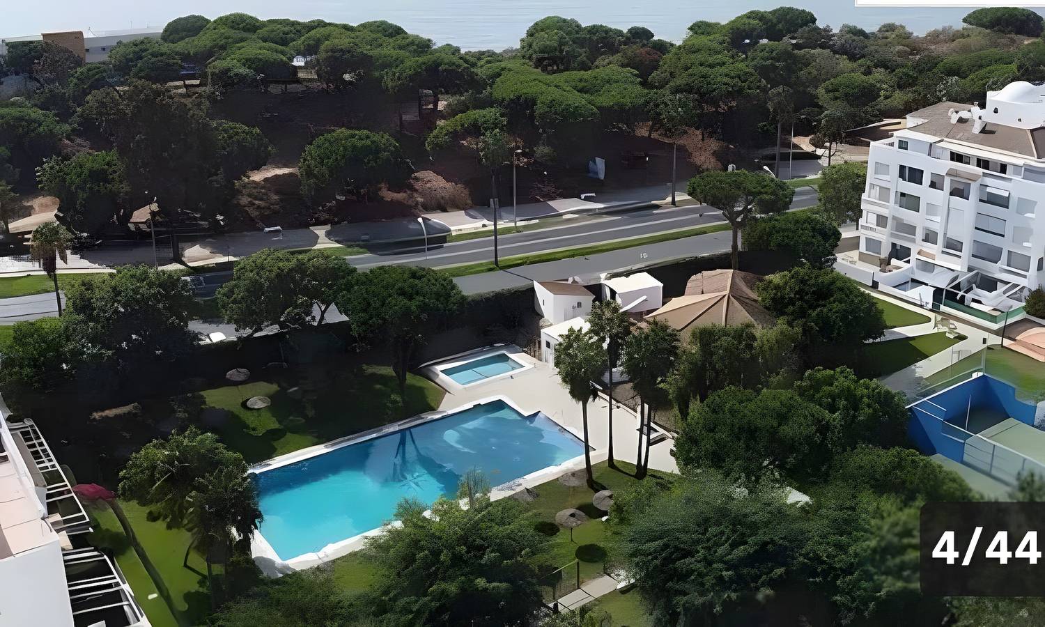 Apartamento inteiro, Apartamento 'El Portil Pinares' com Piscina Partilhada, Terraço Privado e Wi-Fi in El Portil, Cartaya