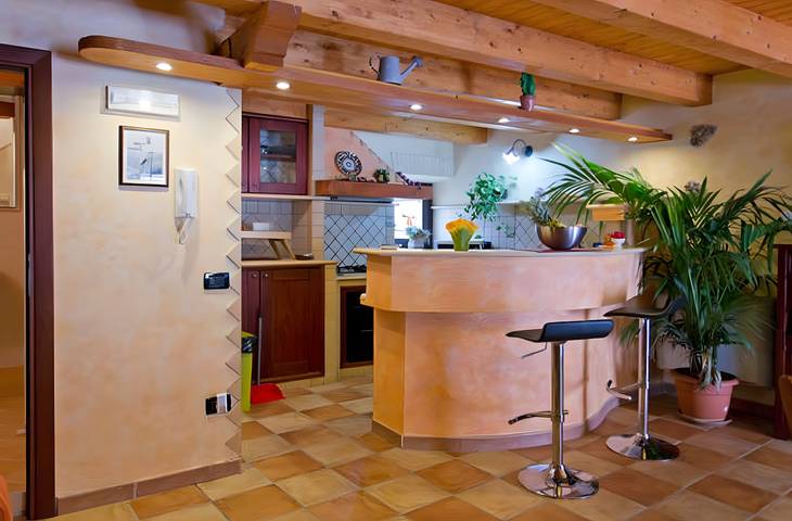 Entire apartment, 'Alla Corte Dei Ventimiglia' Apartment with Mountain View, Wi-Fi, and Air Conditioning in Montelepre, Palermo Province