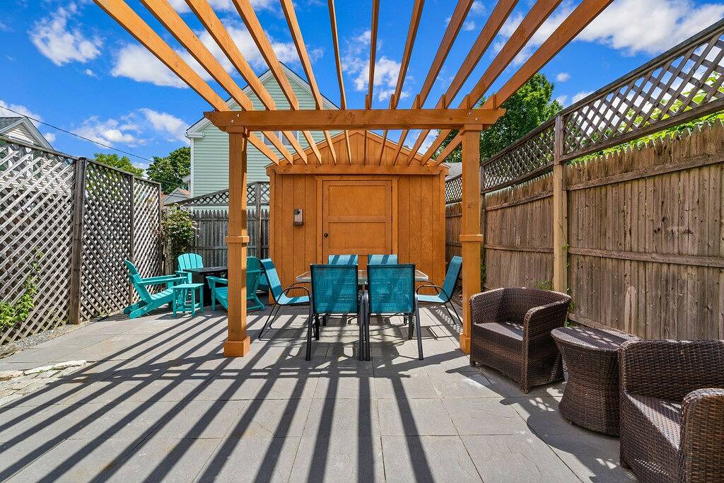 Beautiful Beach Cottage in Downtown Bristol in Bristol (RI), Bristol County