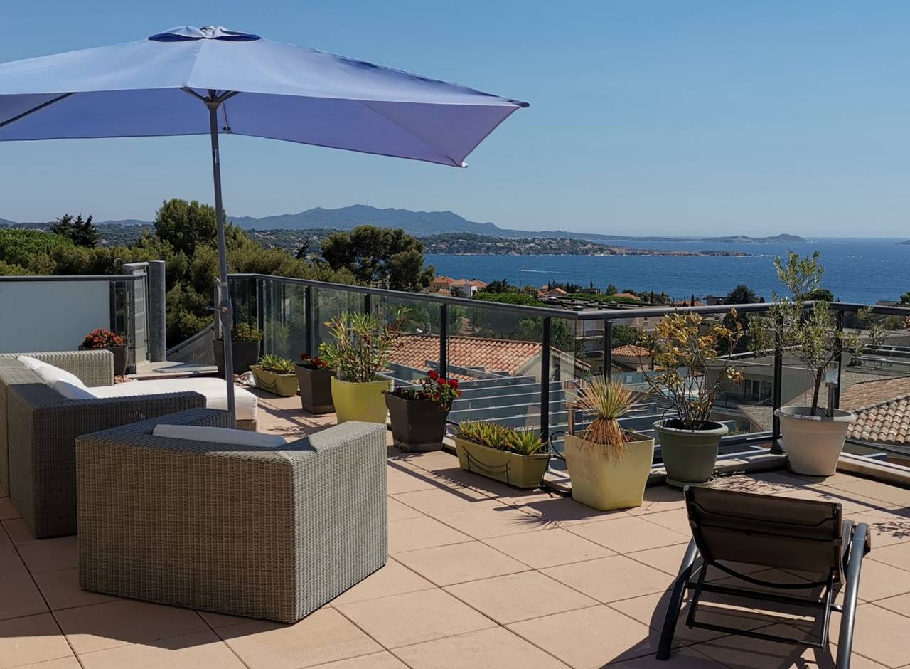 Appartement entier, Azur & Vous - T3 de standing classé 4**** in Bandol, Région de Toulon