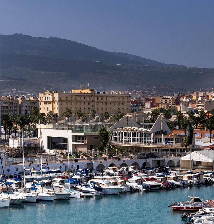 Hôtel pour 3 personnes, avec terrasse dans Melilla - 3