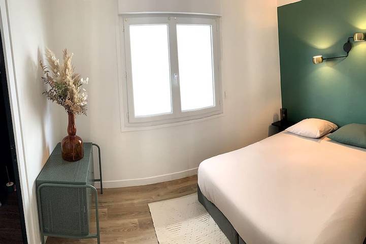 Ganze Wohnung, \"L'Etale\", Wohnung mit Terrasse im Herzen des Stadtzentrums. 2 Schritte vom See entfernt in Hossegor-See, Hossegor