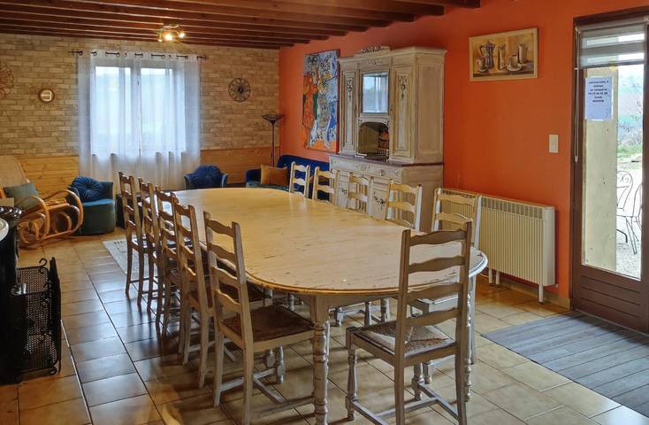 Gîte pour 15 personnes, avec terrasse, animaux acceptés dans Rhône - 4