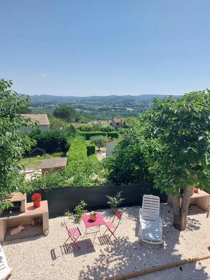 Casa de vacaciones para 4 personas, con piscina además de jardín y vistas - 1