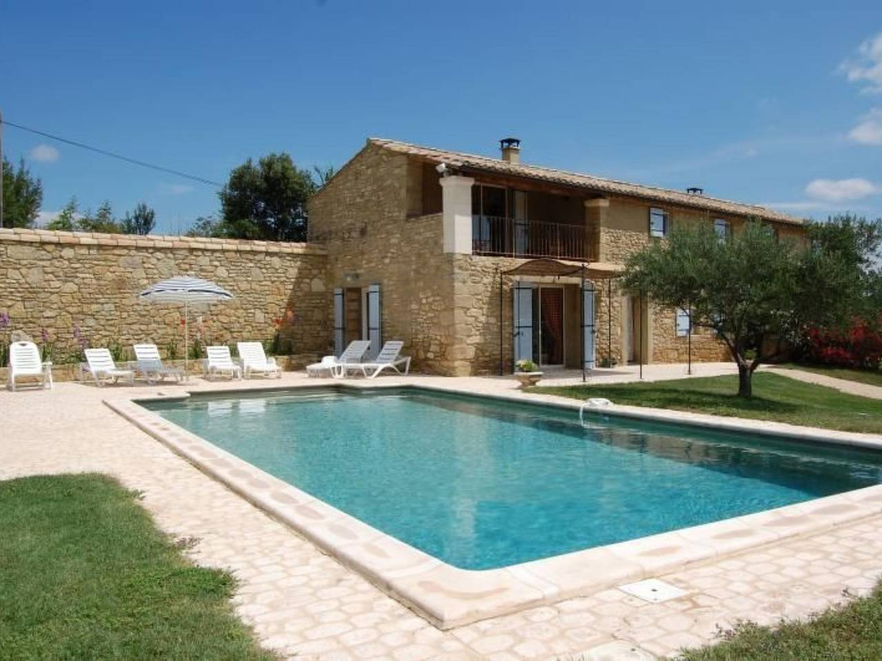 Feriendorf "La Jasse in Saint-Quentin-la-Poterie, Region de Nimes