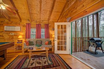 Glamping for 2 Guests in Blue Ridge Mountains, Chattahoochee National Forest, Picture 4