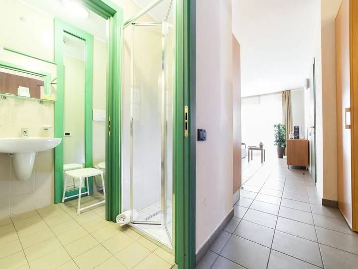 Appartamento per 4 persone, con piscina e giardino a Sestriere città