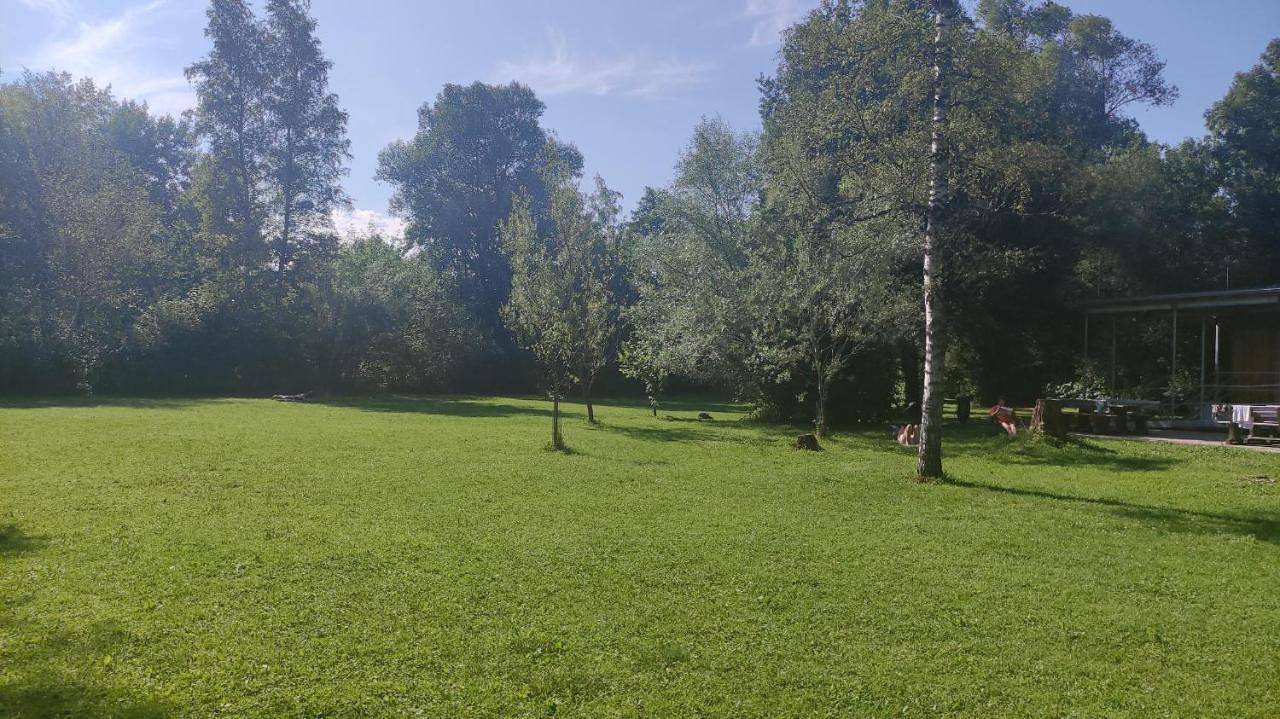 Glamping Wallersee - Unter dem Kastanienbaum in Seekirchen am Wallersee, Bezirk Salzburg-Umgebung