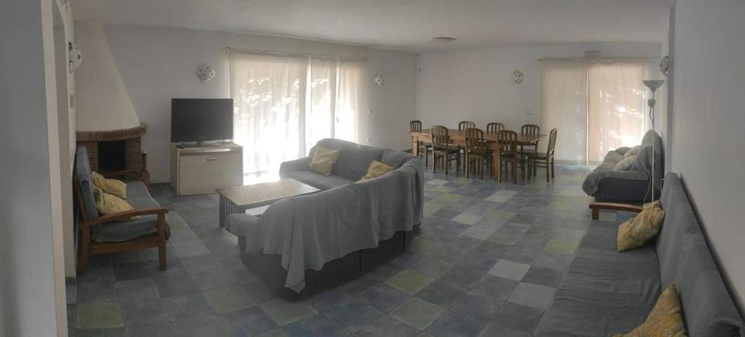 Chalet para 20 personas, con jardín además de vistas y piscina, Familias con niños en Comarca de Trujillo - 3