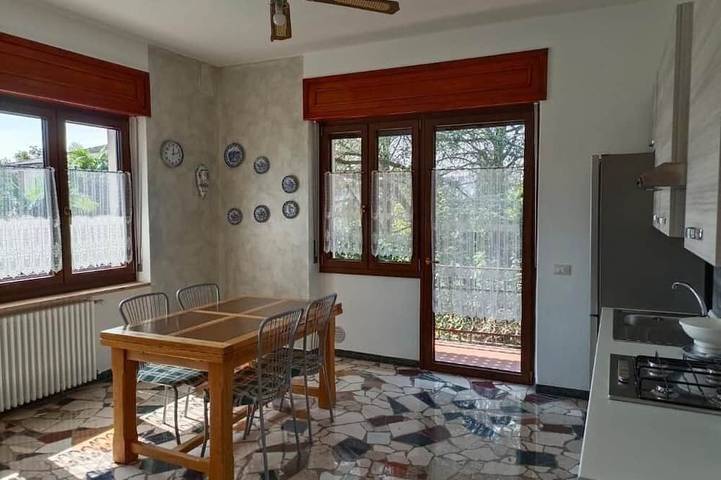 Ferienwohnung für 6 Personen, mit Garten und Balkon