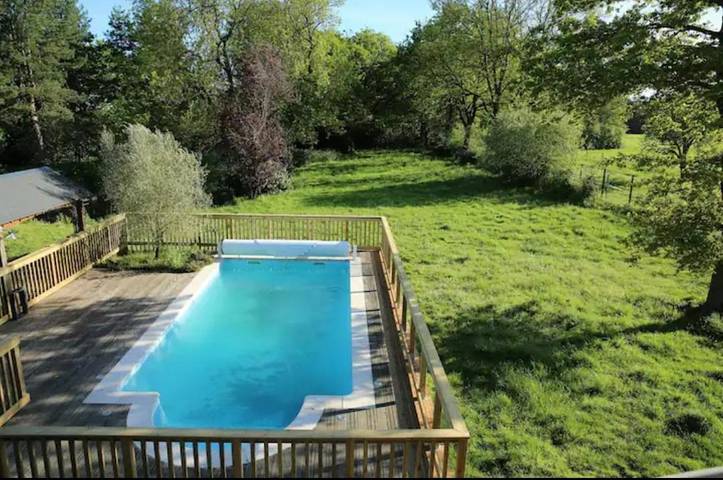 Location de vacances pour 10 personnes, avec jardin et piscine à Pontchâteau
