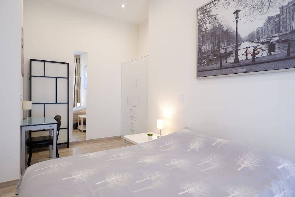 Entire apartment, Studio Sorolla in El Cabanyal in Valencia, Costa de Valencia