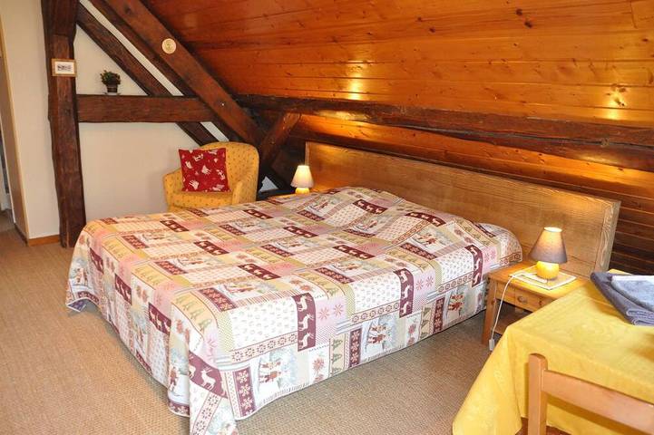 Gîte pour 2 personnes, avec terrasse et jardin à Queige - 4