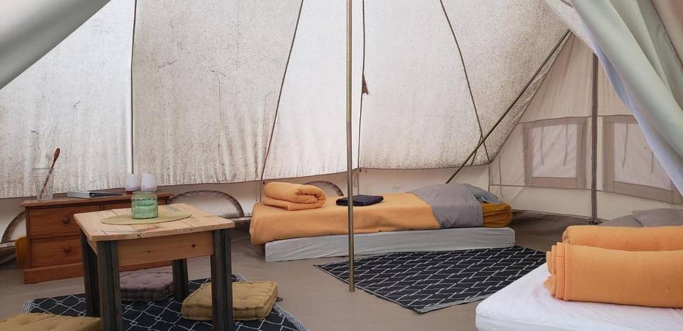 Camping pour 2 personnes, avec Jardin et Vue dans L'Aubrac - 4