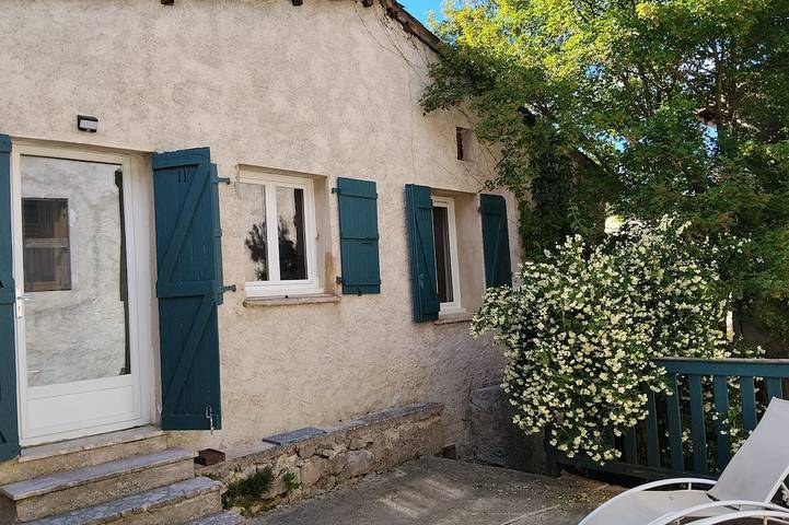 Location de vacances pour 6 personnes à Poyols