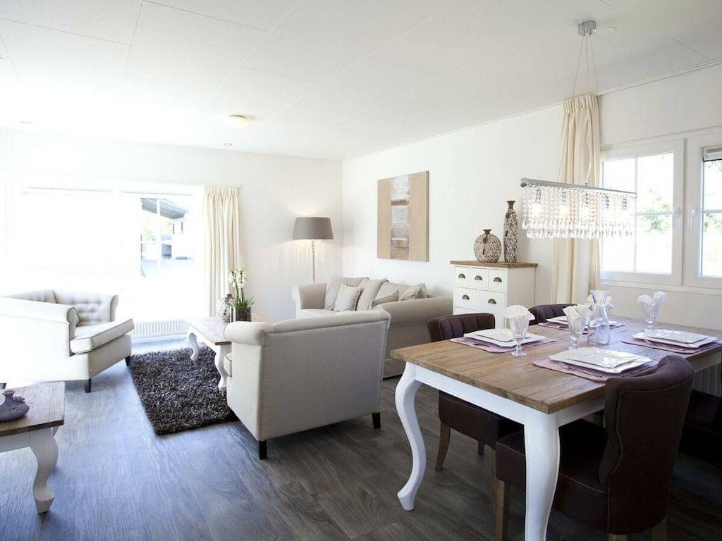 Ferienhaus in Velsen-zuid mit Terrasse in Velsen-Zuid, Niederländische Nordsee