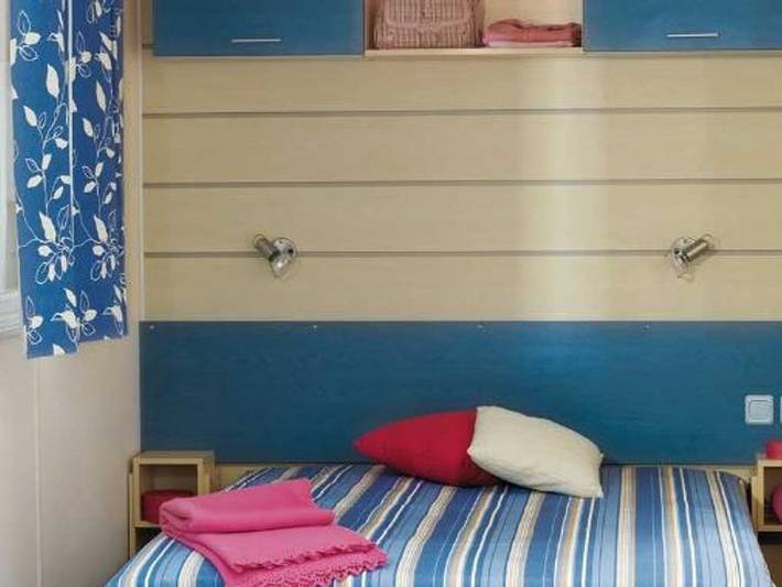 Camping pour 6 personnes, avec bassin pour enfant dans le Lot - 4