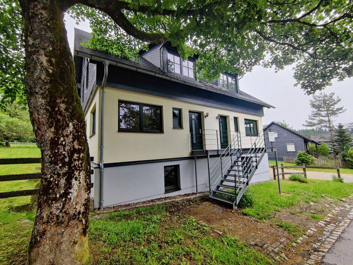 Ferienwohnung für 3 Personen, mit Terrasse und Garten im Thüringer Wald