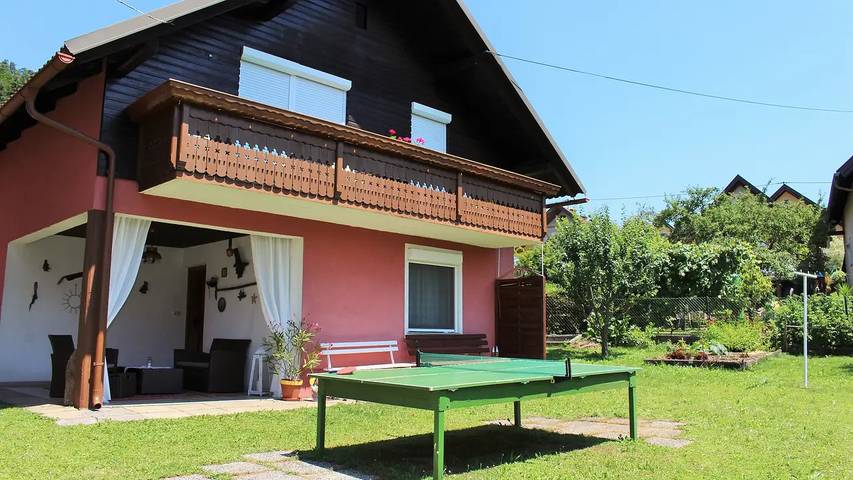 Ferienhaus für 7 Personen, mit Garten, mit Haustier in Kärnten