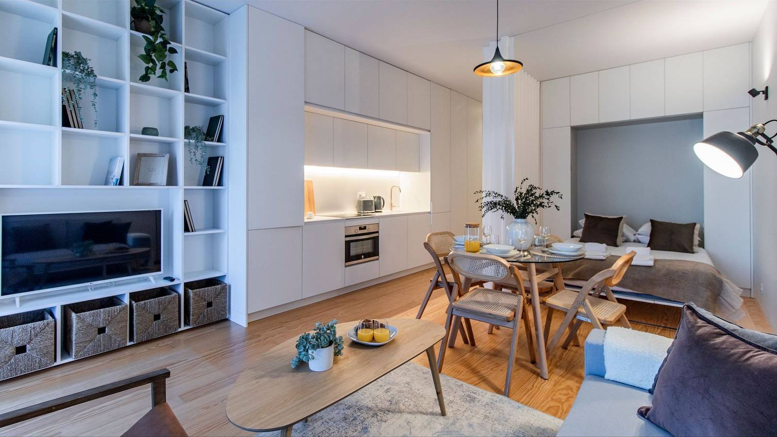 Ganze Wohnung, Almada 551 - 1.2 w/ Ac and balcony by Lovelystay in Cedofeita, Porto