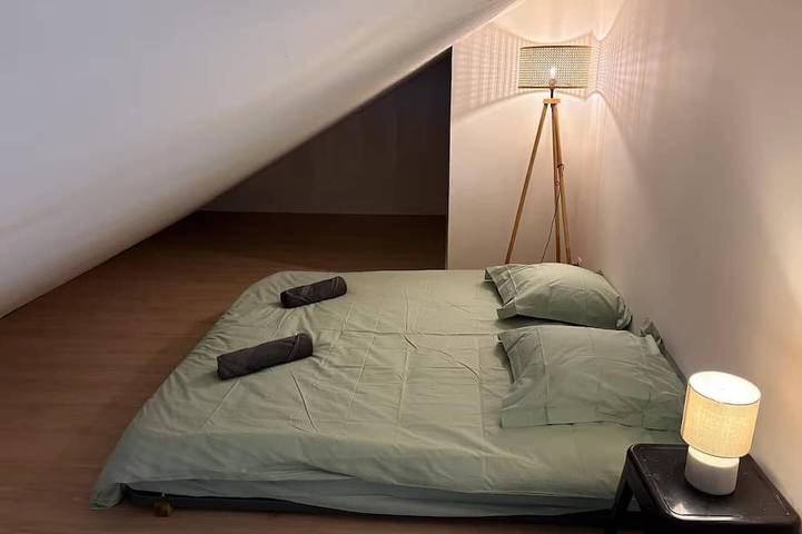 Ganze Wohnung, Bright duplex with lake-view terrace - Malbuisson (sleeps 6) in Mouthe-Lac et Mont d’Or, Französischer Jura