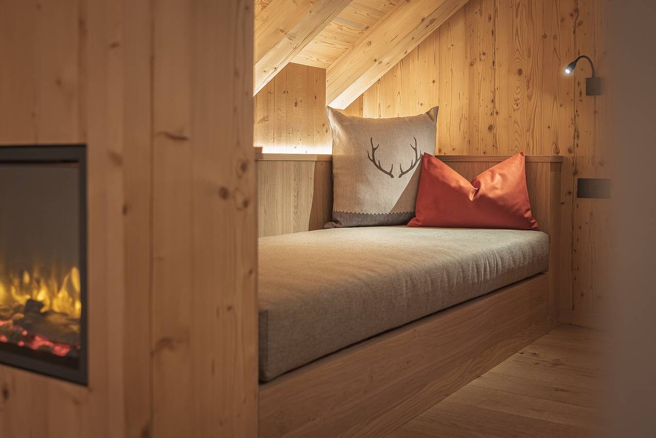 Entire apartment, Holiday Apartment "Promberger - Corones" with Balcony, Mountain View and Sauna in Montal, St. Lorenzen