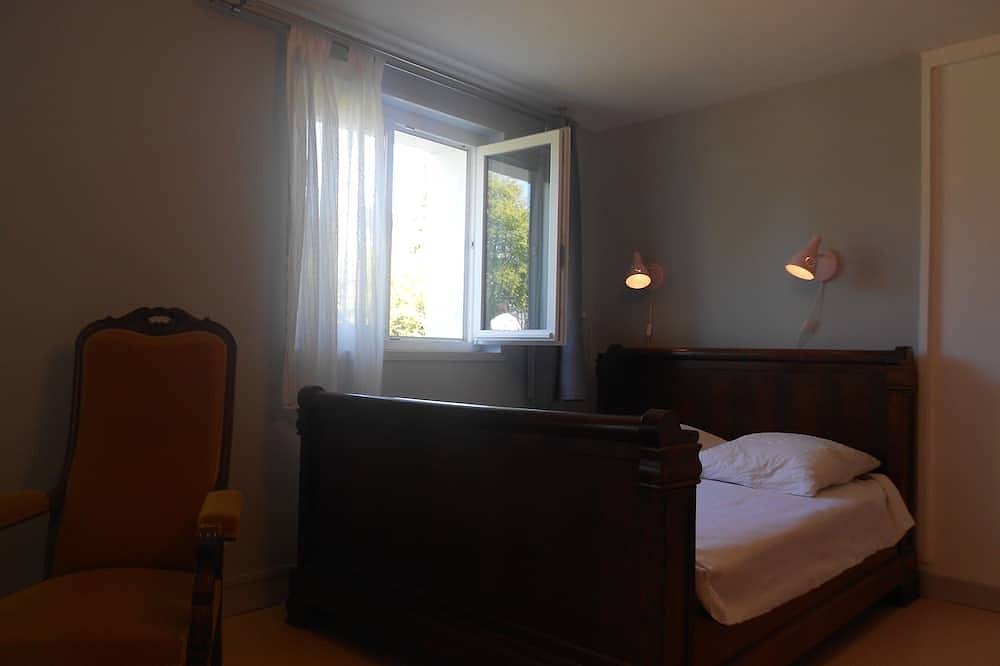 Grande maison familiale avec jardin dans la campagne à côté plage Omaha Beach in Colleville-sur-Mer, Région de Bayeux