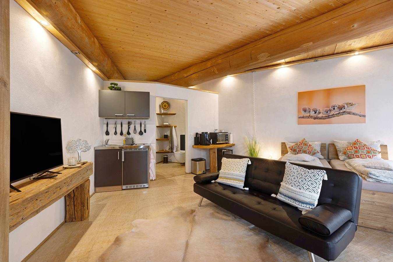 Ganze Wohnung, Ferienwohnung '-2-die Zwei, Studio 35qm' mit Privatterrasse, Gemeinschaftsgarten und Wlan in Rosenfeld, Neckar-Alb