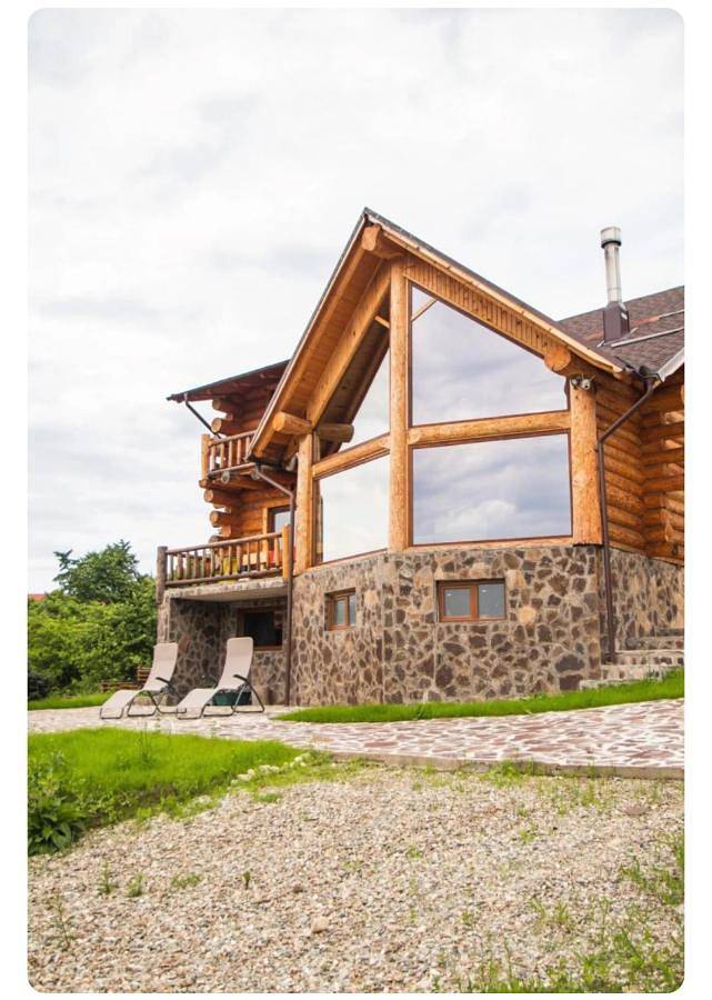 Willa dla 7 osób, z sauna i ogród oraz widok w Karpaty (Rumunia)