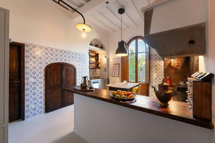 Appartamento intero, Villa trecentesca con affreschi a Compiobbi in Fiesole, Chianti