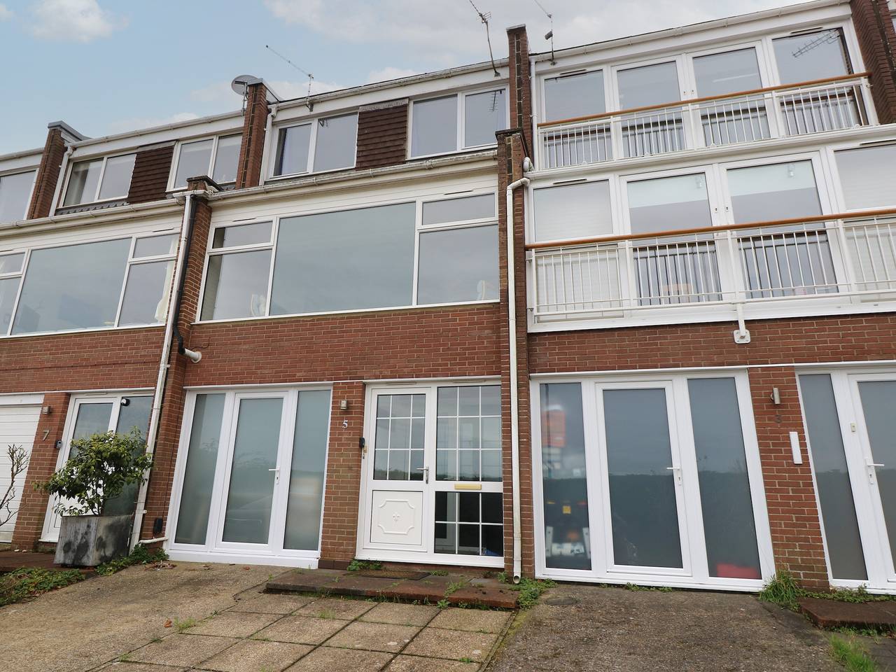 High Tide in Cowes, Isle of Wight