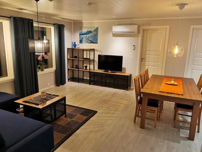 Ferienwohnung für 6 Personen, mit Ausblick und Garten sowie Seeblick - 1