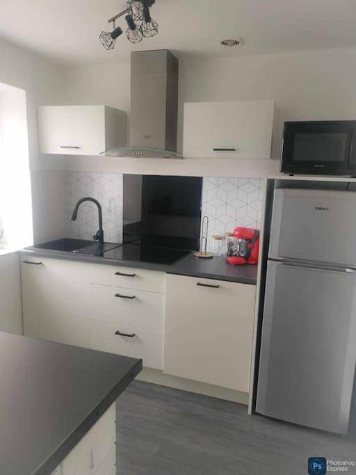 Gîte pour 5 personnes, adapté aux familles à Saint-Germain-Lespinasse - 2