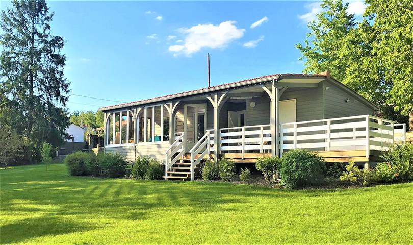 Gîte pour 4 personnes, avec terrasse et jardin