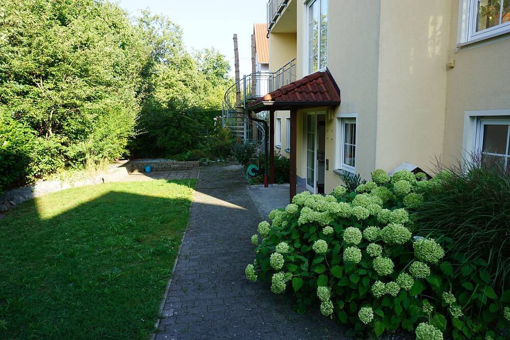Ganze Wohnung, Ideale Lage in Seenähe, gleich an der Messe Nürnberg, ruhig und idyllisch in Roth, Frankenalb