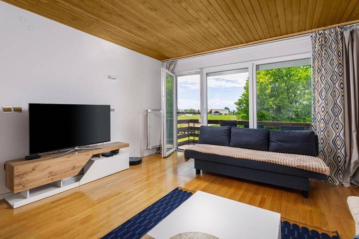 Apartamento de vacaciones para 6 personas, con jardín y vistas - 1