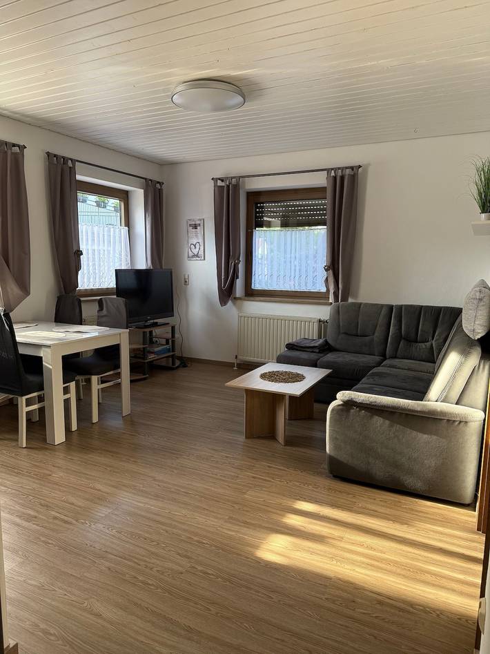 Entire apartment, Apartment 'M Keller' with Shared Terrace, Shared Garden and Wi-Fi in Franconian Switzerland