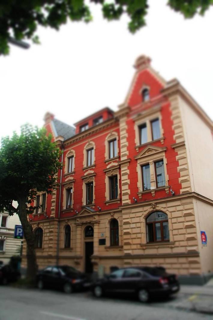 Hotel für 4 Personen, mit Balkon und Terrasse sowie Garten in Wels