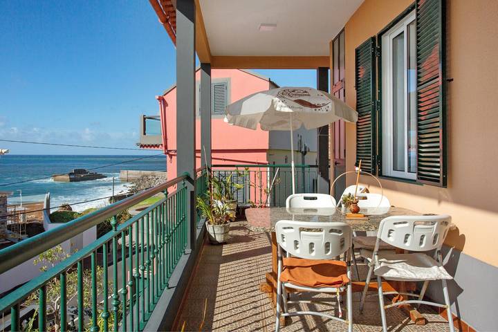 Casa de férias para 5 pessoas, com Varanda e Jacuzzi em Ponta do Sol