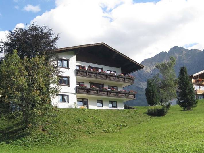 Ferienhaus für 4 Personen, mit Balkon und Terrasse im Kleinwalsertal - 3