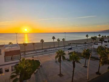 Gîte pour 6 personnes, avec vue ainsi que balcon et vue sur le lac dans Martil