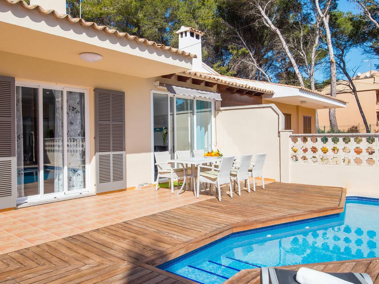 Villa Romani - Spektakuläres Chalet mit Pool in Can Picafort in Can Picafort, Santa Margalida