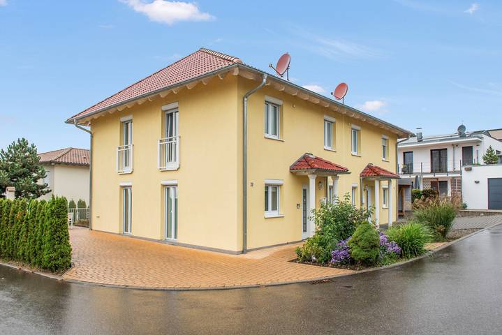 Villa für 6 Personen, mit Balkon und Garten sowie Seeblick in Baden-Württemberg