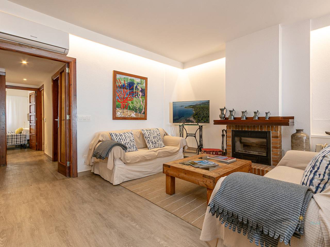 Entire apartment, 3-Bedroom Apartment in Pine Walk for Winter in Port de Pollença, Pollença
