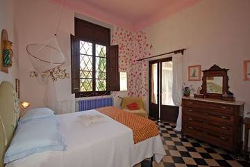 Villa for 7 People in San Gimignano, Siena Province, Photo 2
