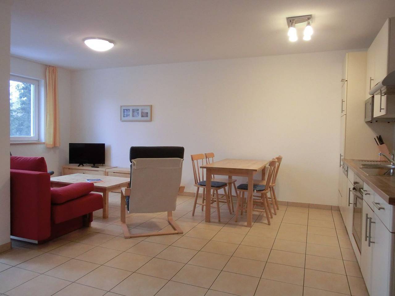 Ganze Wohnung, 2-Zimmer-Ferienwohnung für 4 Personen im 1. Obergeschoss mit Wlan in Neu Hirschburg, Ribnitz-Damgarten