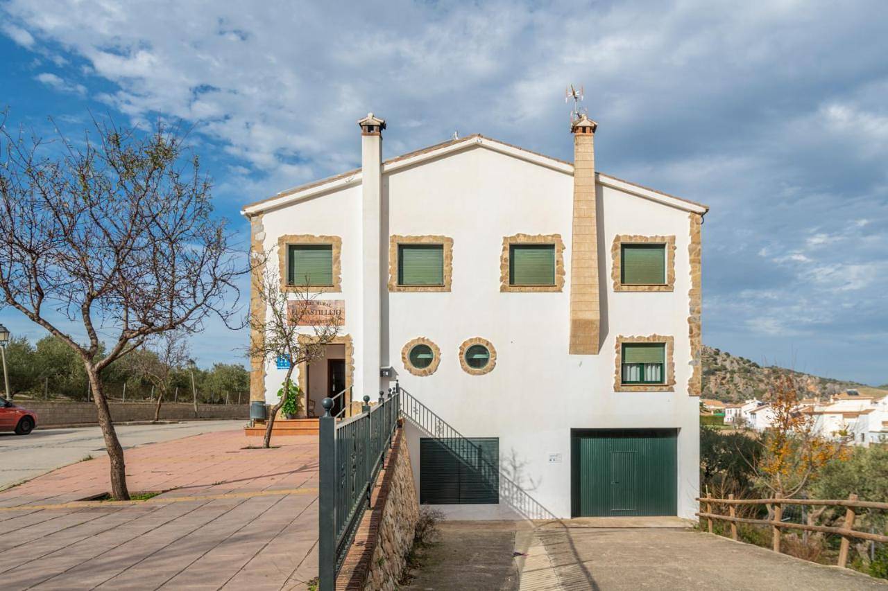 Hotel Rural El Castillejo - A 15 min de Ronda in Cuevas del Becerro, Province de Málaga