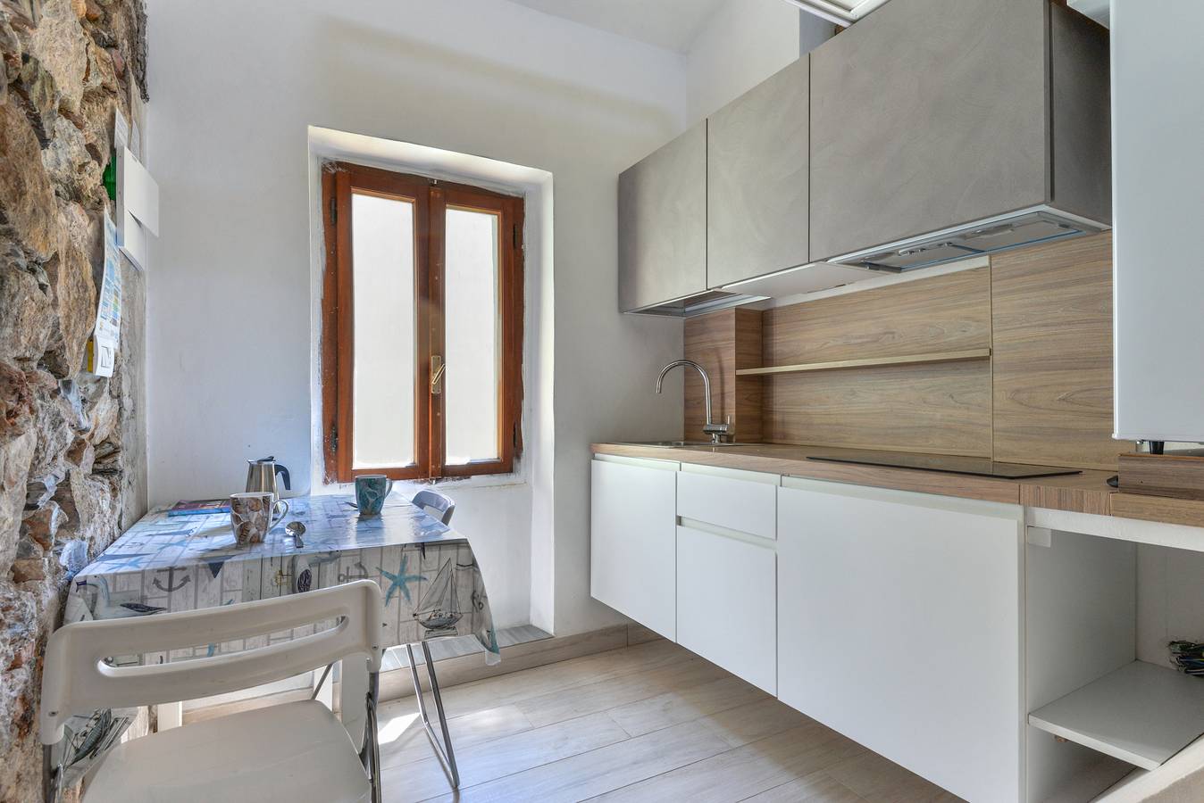 Ganzes Studio, Einzimmerapartment 'Loft Maestrale' mit Wi-Fi und Klimaanlage in Rio Marina, Elba
