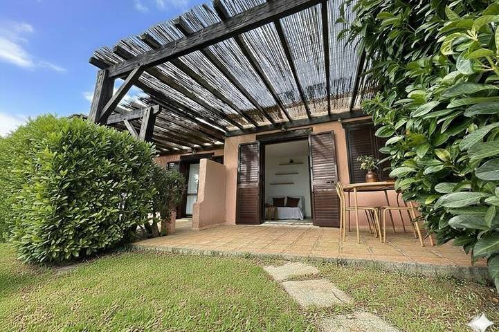 Villa pour 5 personnes, avec jardin et balcon à Bonifacio