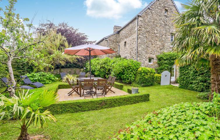 Appartement de jardin avec parking et Internet à Monthuchon in Monthuchon, Région de Coutances